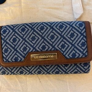 Liz Claiborne wallet